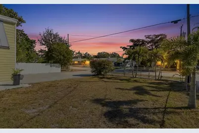 305 N Conrad Avenue, Sarasota, FL 34237 - Photo 49