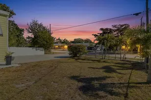 305 N Conrad Ave, Sarasota, FL 34237 - Photo 49