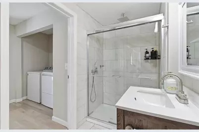 305 N Conrad Avenue, Sarasota, FL 34237 - Photo 21