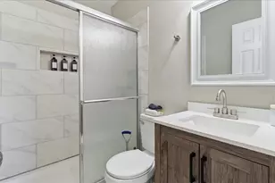 305 N Conrad Ave, Sarasota, FL 34237 - Photo 31