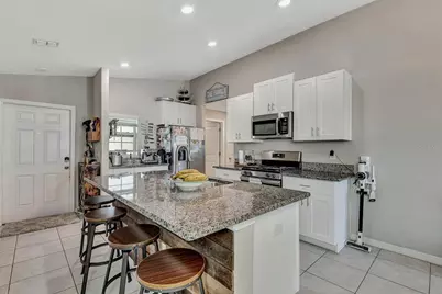 5104 Dandelion Street, Apollo Beach, FL 33572 - Photo 7