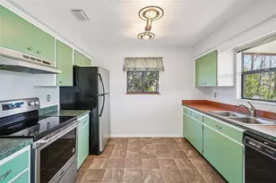 18411 Autumn Mist Dr, Lutz, FL 33549 - Photo 7