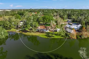 9003 63rd Ave Dr E, Bradenton, FL 34202 - Photo 3