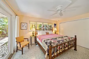 2715 Valencia Dr, Sarasota, FL 34239 - Photo 19