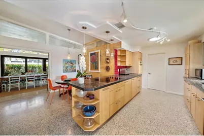 2715 Valencia Drive, Sarasota, FL 34239 - Photo 11