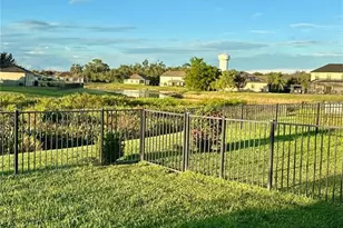 7318 61st St E, Palmetto, FL 34221 - Photo 33