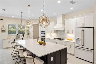 12492 Davie Ct, Venice, FL 34293 - Photo 9