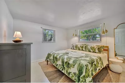 6426 Colonial Drive, Sarasota, FL 34231 - Photo 25