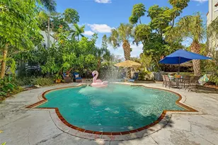 210 N 17th St W, Bradenton, FL 34205 - Photo 17