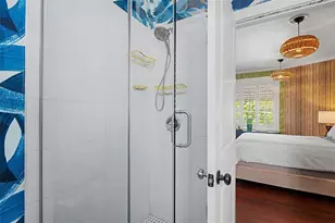 210 N 17th St W, Bradenton, FL 34205 - Photo 13