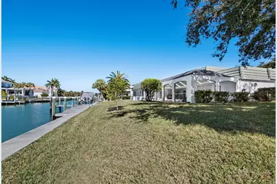 488 Meadow Lark Drive, Sarasota, FL 34236 - Photo 33