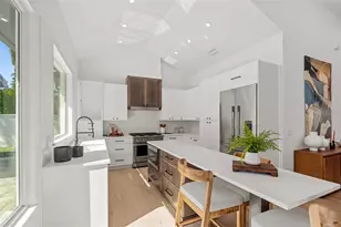 1834 Bougainvillea St, Sarasota, FL 34239 - Photo 7