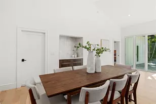 1834 Bougainvillea St, Sarasota, FL 34239 - Photo 11