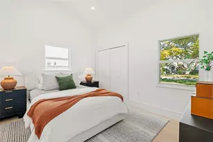 1834 Bougainvillea St, Sarasota, FL 34239 - Photo 25