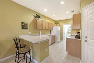 3736 82nd Ave Cir E, Sarasota, FL 34243 - Photo 17