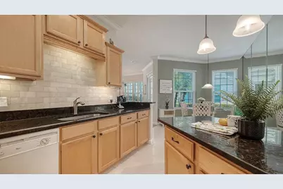 4906 Lakescene Place, Sarasota, FL 34243 - Photo 17