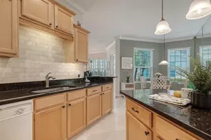 4906 Lakescene Pl, Sarasota, FL 34243 - Photo 17