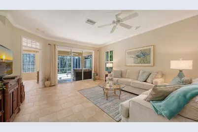 4906 Lakescene Place, Sarasota, FL 34243 - Photo 9