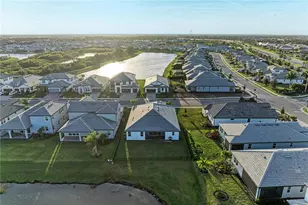 4605 Sweet Retreat Run, Lakewood Ranch, FL 34211 - Photo 5