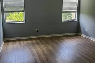 1394 Grantham Dr, Sarasota, FL 34234 - Photo 5