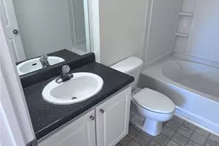 4802 51st Street W, Bradenton, FL 34210 - Photo 11