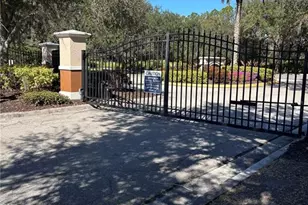 4101 Via Piedra Cir, Sarasota, FL 34233 - Photo 9