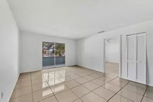 5503 Fountain Lake Cir, Bradenton, FL 34207 - Photo 5