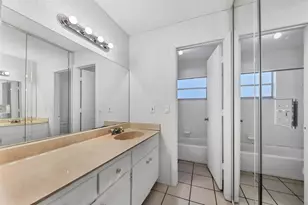 5503 Fountain Lake Cir, Bradenton, FL 34207 - Photo 17