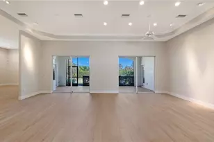 2482 Dick Wilson Dr, Sarasota, FL 34240 - Photo 5