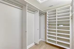 2482 Dick Wilson Dr, Sarasota, FL 34240 - Photo 19