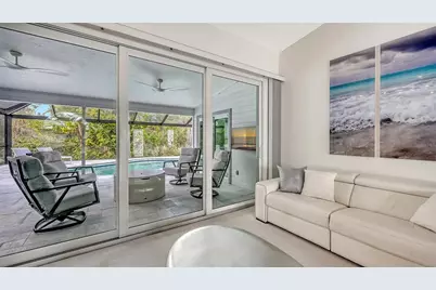 6948 Stetson Street Circle, Sarasota, FL 34243 - Photo 9