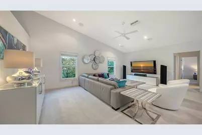 6948 Stetson Street Circle, Sarasota, FL 34243 - Photo 17