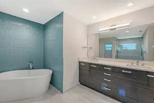 6948 Stetson St Cir, Sarasota, FL 34243 - Photo 25