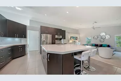 6948 Stetson Street Circle, Sarasota, FL 34243 - Photo 15