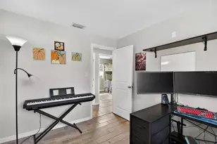 4946 Brookmeade Dr, Sarasota, FL 34232 - Photo 15