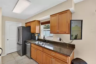 4946 Brookmeade Dr, Sarasota, FL 34232 - Photo 13