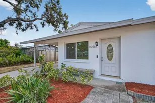 4946 Brookmeade Dr, Sarasota, FL 34232 - Photo 7