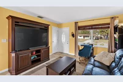 4946 Brookmeade Drive, Sarasota, FL 34232 - Photo 9