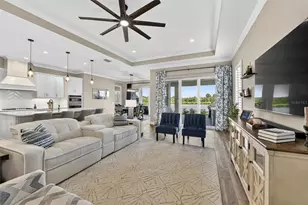 10253 Canaveral Cir, Sarasota, FL 34241 - Photo 13