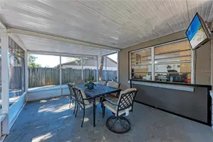 1541 Long Pond Dr, Valrico, FL 33594 - Photo 31