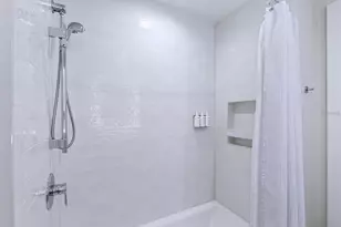 5325 Marina Dr, Bradenton Beach, FL 34217 - Photo 9