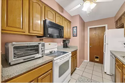 5135 Brookmeade Drive, Sarasota, FL 34232 - Photo 11