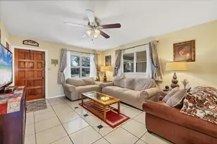 5135 Brookmeade Dr, Sarasota, FL 34232 - Photo 3