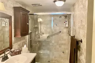 6002 Oak Creek Ln, Bradenton, FL 34210 - Photo 13