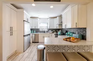 4925 Remington Dr, Sarasota, FL 34234 - Photo 17