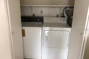 2125 Pueblo Cir, Sarasota, FL 34231 - Photo 7