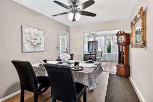 405 W Seminole Dr, Venice, FL 34293 - Photo 9