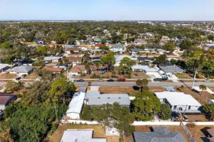 405 W Seminole Dr, Venice, FL 34293 - Photo 49