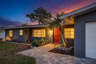 405 W Seminole Dr, Venice, FL 34293 - Photo 3