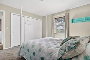 405 W Seminole Dr, Venice, FL 34293 - Photo 17